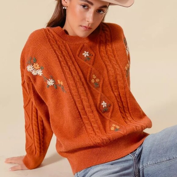 SO ME Embroidered Flower Cable Knitted Sweater - Picture 2 of 5